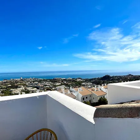 Bayview -superb Luxurious Sea View Penthouse With Private Hot Tub By Solrentspain * Benalmádena
